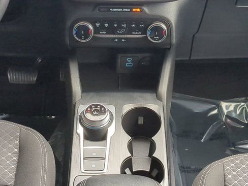 Used 2023 Ford Escape Active image 18