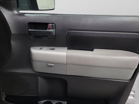 Used 2008 Toyota Tundra image 17