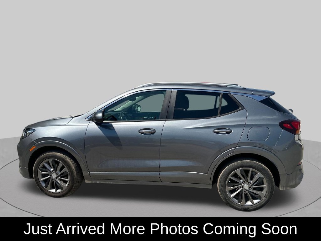 Used 2020 Buick Encore GX Select w/ Sport Touring Package AWD/4WD image 3