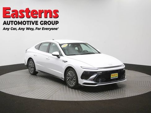 Used 2025 Hyundai Sonata SEL FWD image 49