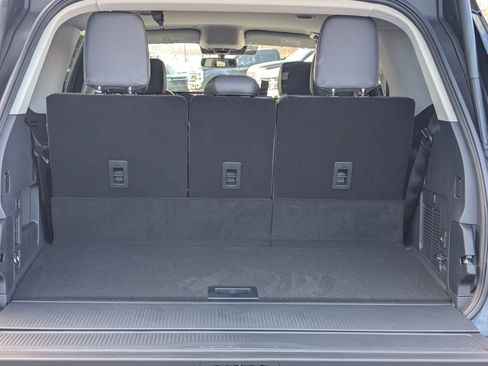 New 2026 Ford Expedition Active image 11