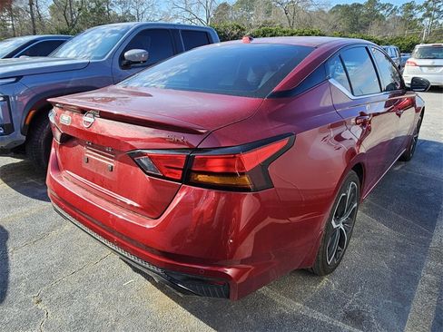 Used 2024 Nissan Altima 2.5 SR w/ SR Premium Package image 8