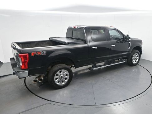 Used 2018 Ford F250 Lariat w/ Lariat Ultimate Package AWD/4WD image 22