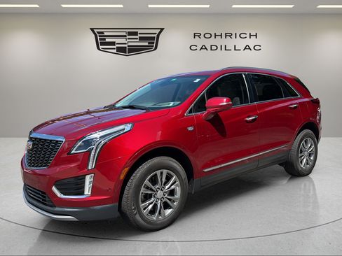 Used 2022 Cadillac XT5 Premium Luxury w/ Technology Package AWD/4WD image 1