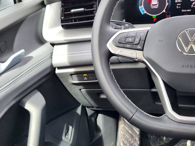 New 2026 Volkswagen Tiguan SE AWD/4WD image 24