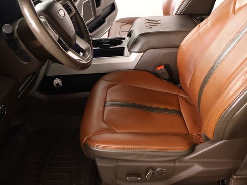 Used 2019 Ford F250 King Ranch w/ King Ranch Ultimate Package image 12