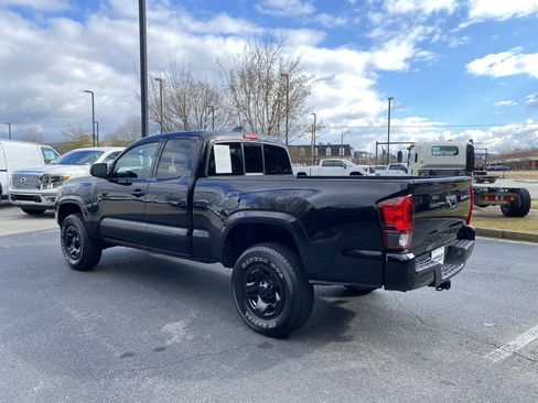 Used 2021 Toyota Tacoma SR w/ SR Convenience Package image 7