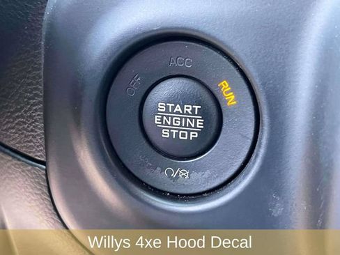 Used 2023 Jeep Wrangler Unlimited AWD/4WD image 40