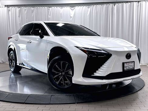 Used 2026 Lexus RZ 350e 2WD w/ Accessory Package (Z1) image 11