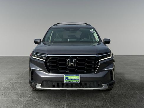 Used 2023 Honda Pilot Elite image 3