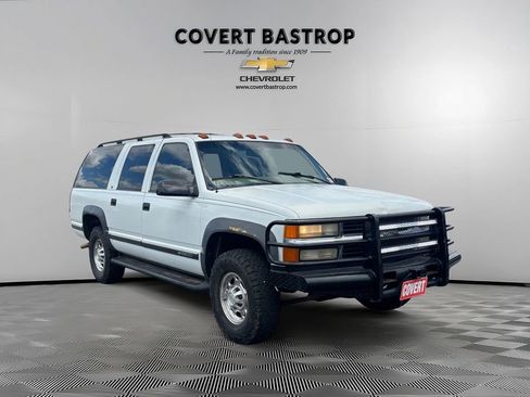 Used 1997 Chevrolet Suburban 2500 w/ Preferred Equipment Group 3 AWD/4WD image 7