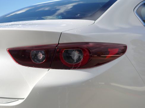 New 2026 MAZDA MAZDA3 2.5 S Sedan w/ Preferred Pkg image 5