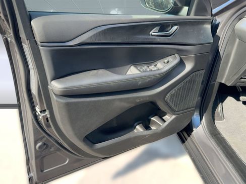 New 2025 Jeep Grand Cherokee Laredo X image 12