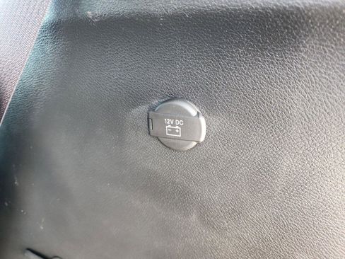 Used 2025 Chrysler Pacifica Select FWD image 14