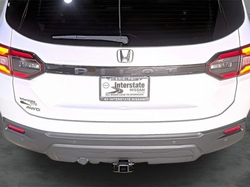 Used 2024 Honda Pilot EX-L image 11