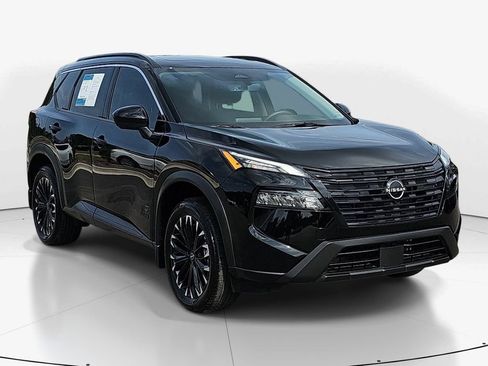 Used 2026 Nissan Rogue Dark Armor AWD/4WD image 3