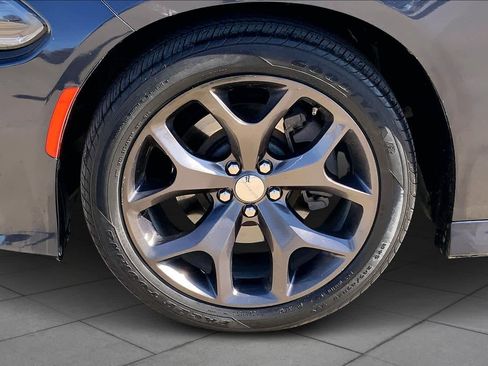 Used 2019 Dodge Charger GT image 11