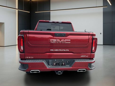 Used 2023 GMC Sierra 1500 AT4 w/ Technology Package AWD/4WD image 5
