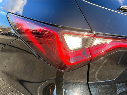 Used 2025 Acura MDX SH-AWD w/ Technology Package image 29
