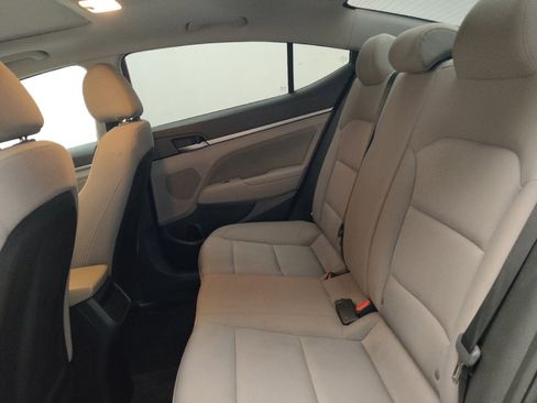 Used 2018 Hyundai Elantra Value Edition FWD image 18