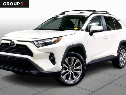 Certified 2022 Toyota RAV4 XLE Premium image 1