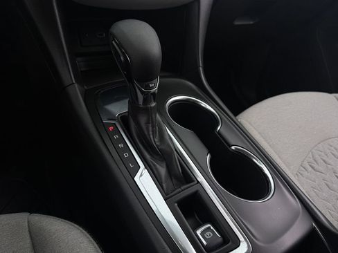 Used 2024 Chevrolet Equinox LS w/ LS Convenience Package FWD image 18