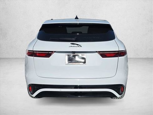 Certified 2025 Jaguar F-PACE R-Dynamic S image 6