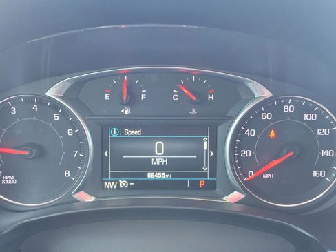 Used 2018 GMC Terrain Denali w/ Advanced Safety Package image 8