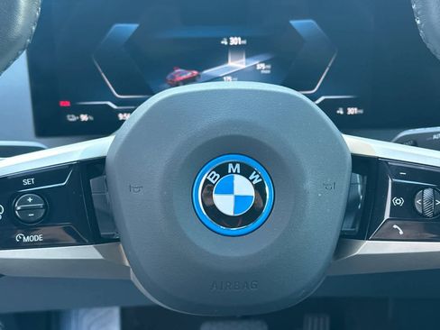 Used 2025 BMW iX xDrive50 image 27