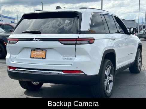 Used 2023 Jeep Grand Cherokee Limited w/ Trailer Tow Prep Group (B) AWD/4WD image 8