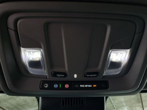 Used 2023 Chevrolet Silverado 1500 LTZ RWD image 21