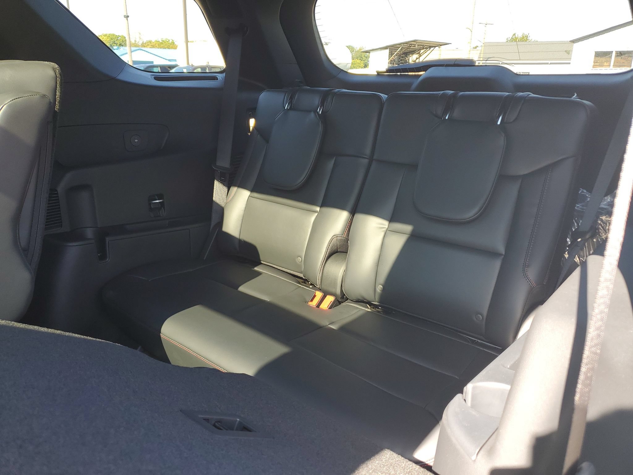 New 2027 Ford Explorer ST-Line w/ Premium Package AWD/4WD image 9