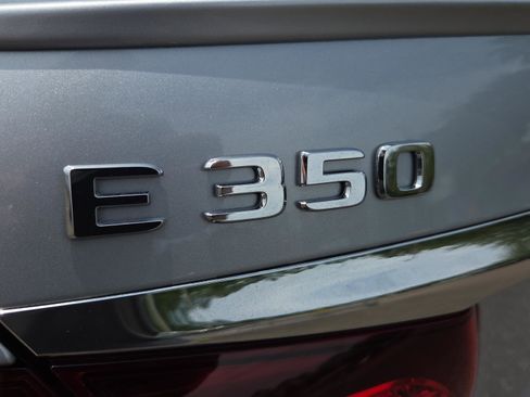 Used 2022 Mercedes-Benz E 350 4MATIC Sedan image 31