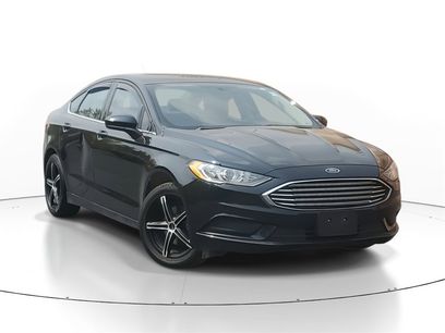 Used 2017 Ford Fusion SE w/ Fusion SE Technology Package
