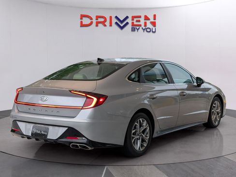 Used 2023 Hyundai Sonata SEL FWD image 7