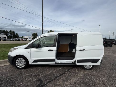 Used 2017 Ford Transit Connect XL FWD image 2