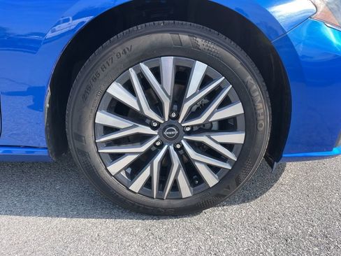 Used 2025 Nissan Altima 2.5 SV FWD image 50