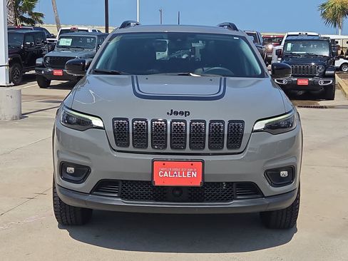 Used 2022 Jeep Cherokee Latitude w/ Sun & Sound Group AWD/4WD image 14