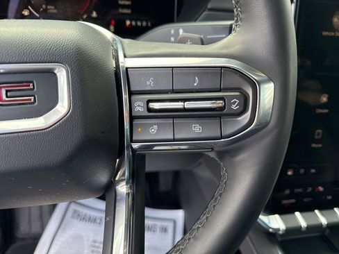 Used 2024 GMC Acadia Elevation image 30