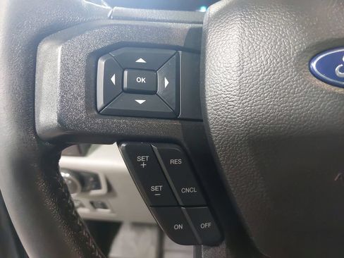 Used 2019 Ford F150 XLT w/ Equipment Group 302A Luxury AWD/4WD image 15