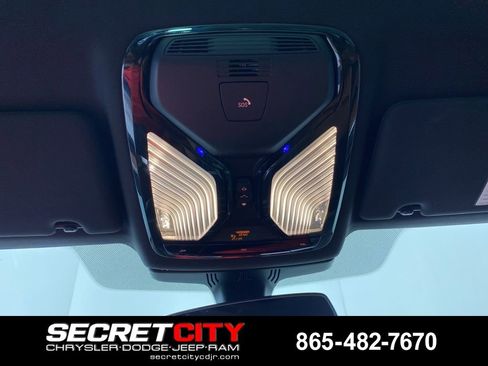 Used 2022 BMW 530i xDrive w/ Convenience Package AWD/4WD image 24