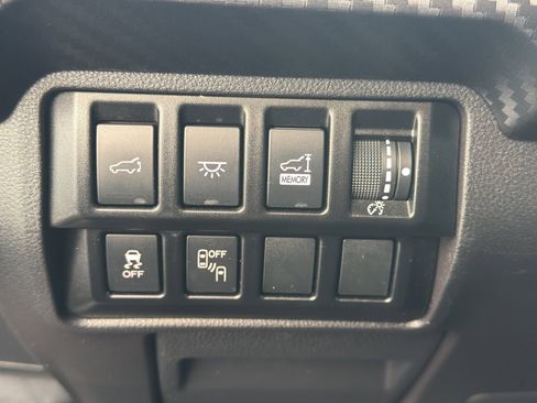 Used 2022 Subaru Ascent Onyx Edition image 17