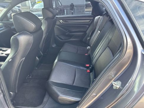 Used 2019 Honda Accord Sport image 17