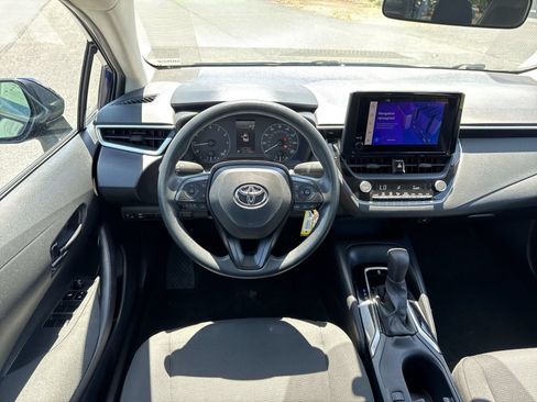 Used 2024 Toyota Corolla LE FWD image 15