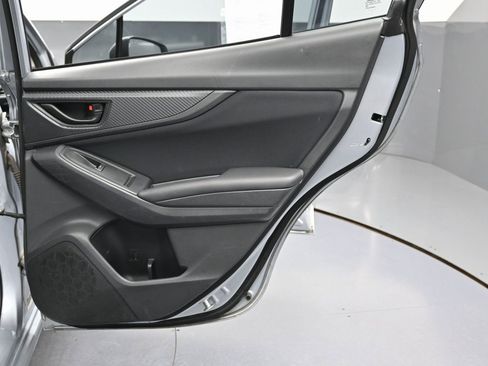 Used 2017 Subaru Impreza 2.0i Premium image 35