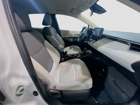 Used 2022 Toyota Corolla LE w/ Carpet Mat Package (TMS) FWD image 19