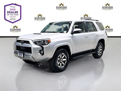 Used 2024 Toyota 4Runner TRD Off-Road Premium AWD/4WD image 1