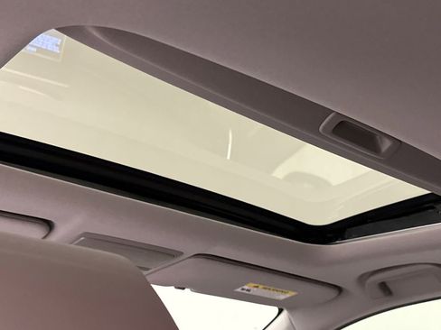 Used 2018 Honda CR-V Touring image 13