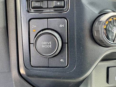 New 2024 Ford F550 4x4 Regular Cab Super Duty image 19