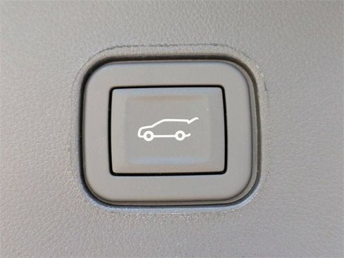 New 2026 Cadillac Lyriq Luxury image 13